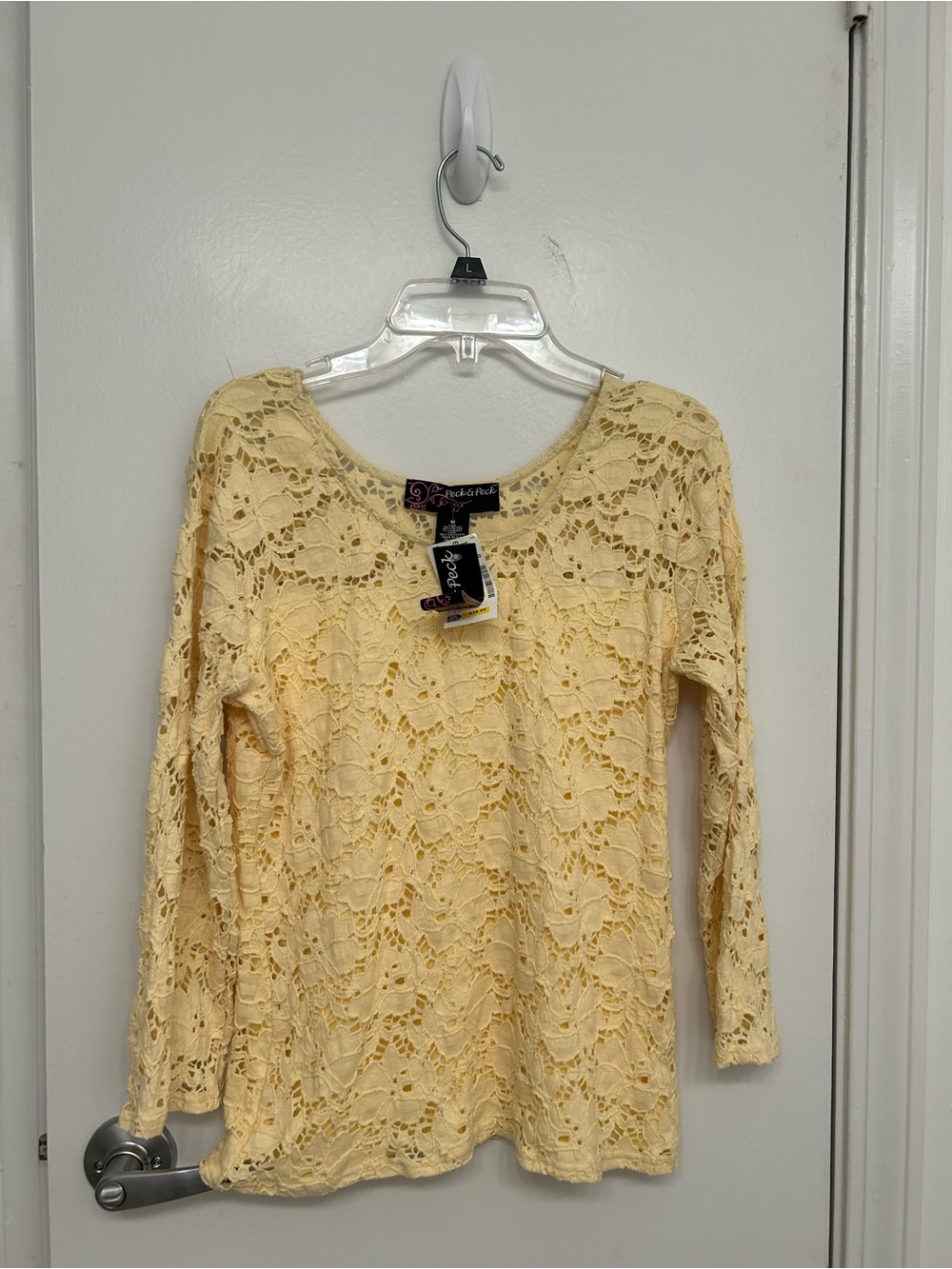 Peck & Peck Soft Pale Yellow Crochet Lace Long Sleeve Top